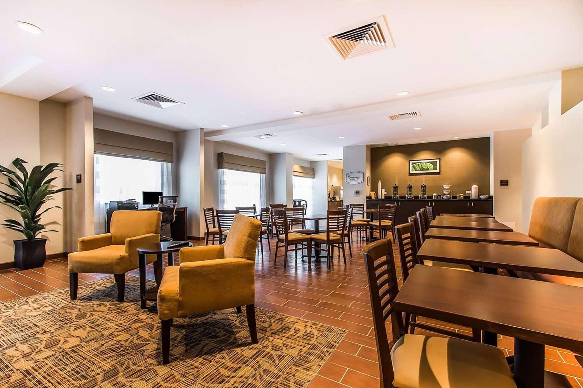 Hotel Wingate By Wyndham Jonesboro Hodge Esterno foto
