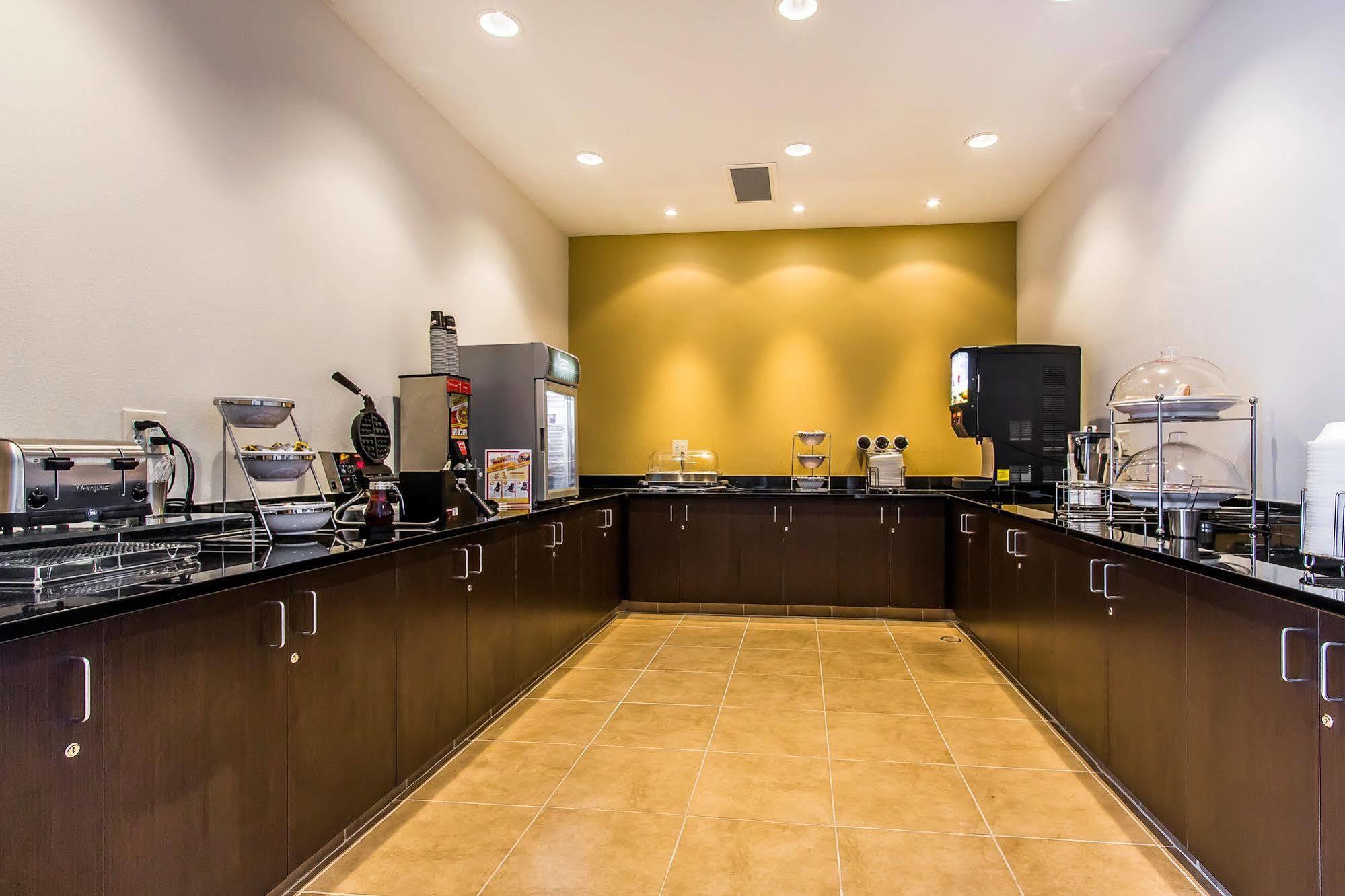 Hotel Wingate By Wyndham Jonesboro Hodge Esterno foto